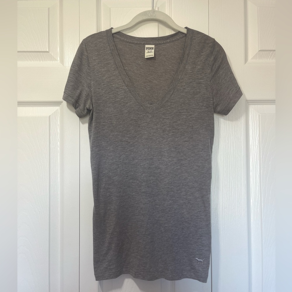 Victoria's Secret PINK Women's Small V-Neck Tee Short Sleeve Lightweight T Shirt